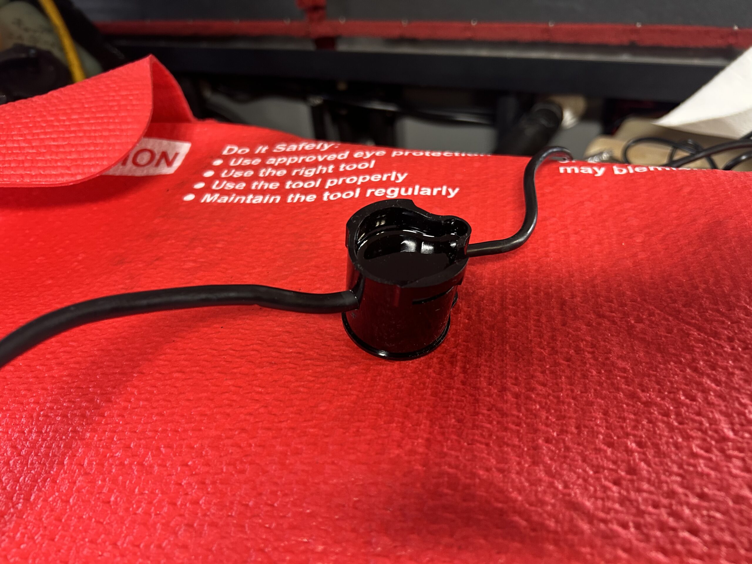 ポッド型振動子